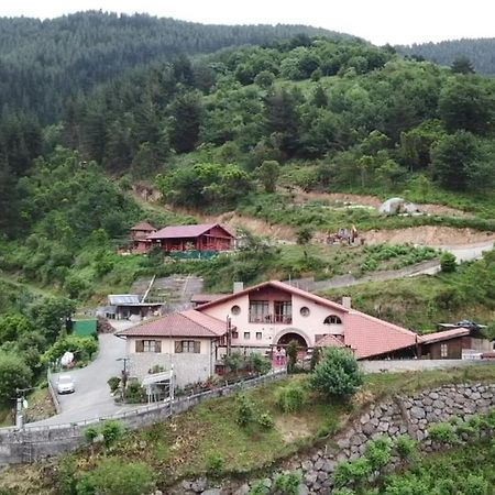 Agroturismo Ordaola Alonsotegi Exteriör bild