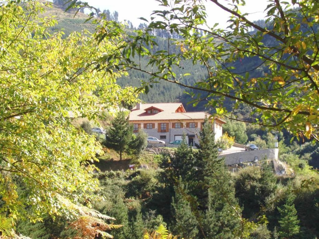 Agroturismo Ordaola Alonsotegi Exteriör bild