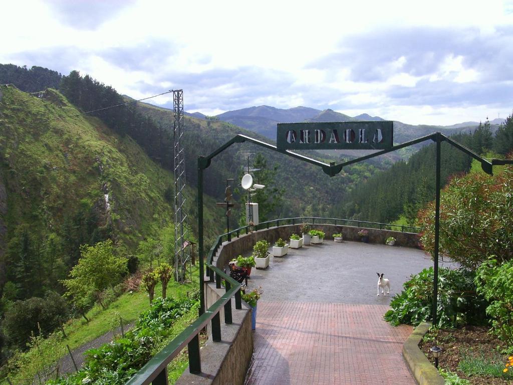 Agroturismo Ordaola Alonsotegi Exteriör bild